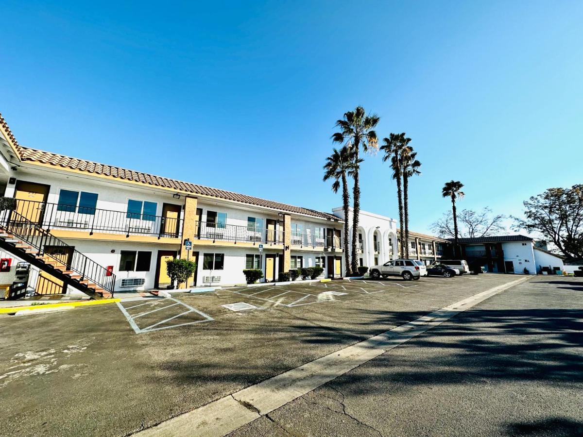 Casa Blanca Express & Suites Cypress Buena Park - Anaheim Area Eksteriør billede